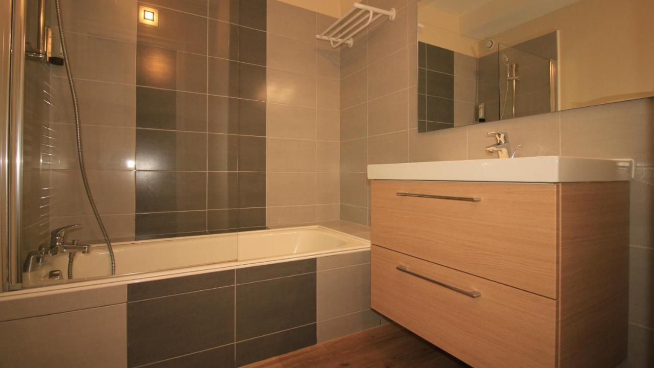 Logis Hotel Lodge La Valette Cesson-Sévigné Buitenkant foto