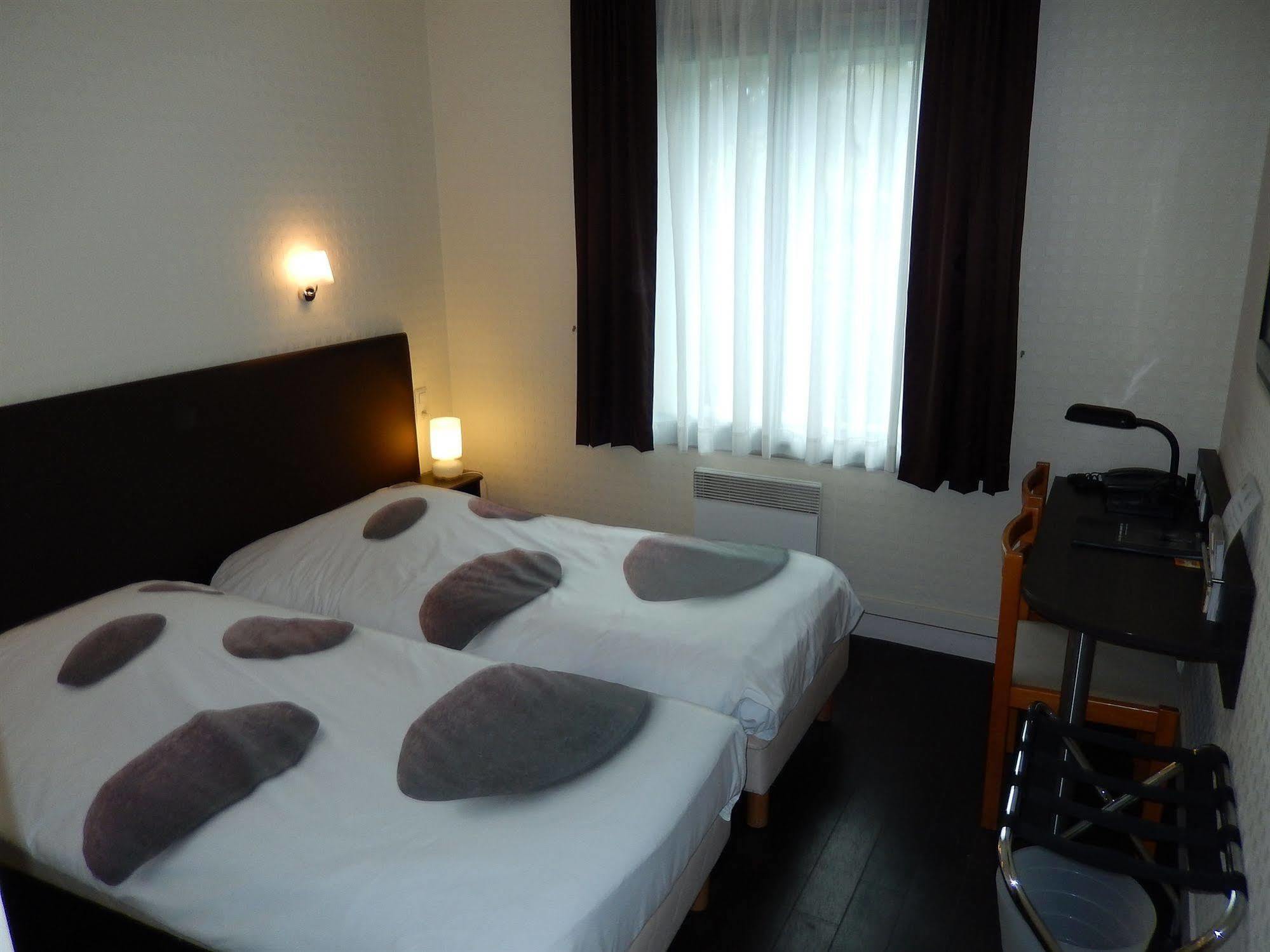 Logis Hotel Lodge La Valette Cesson-Sévigné Buitenkant foto