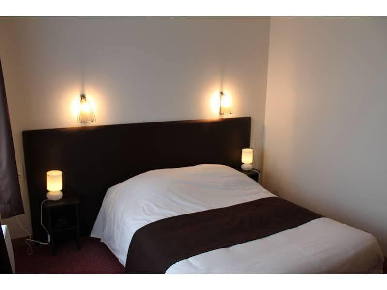 Logis Hotel Lodge La Valette Cesson-Sévigné Buitenkant foto